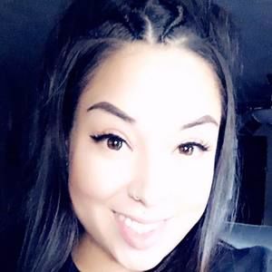 Meet your Posher, Renaye